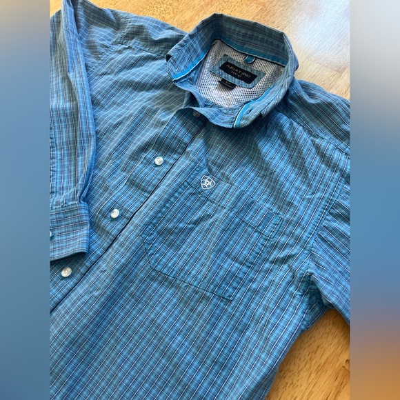 Ariat Pro Series Shirt Mens Small Blue Plaid Long Sleeve Button Vented *see Pics - Picture 3 of 11